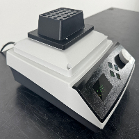 Thermo Digital Shaking Drybath image 1